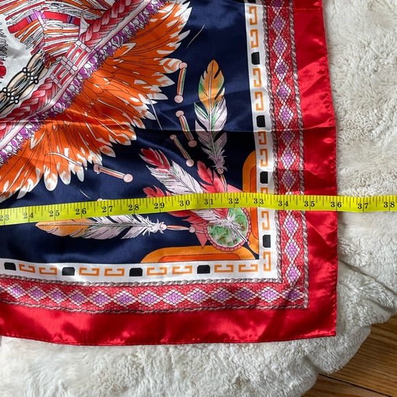 90’s Vintage Scarf Southwestern Feathers Design - Picture 2 of 4